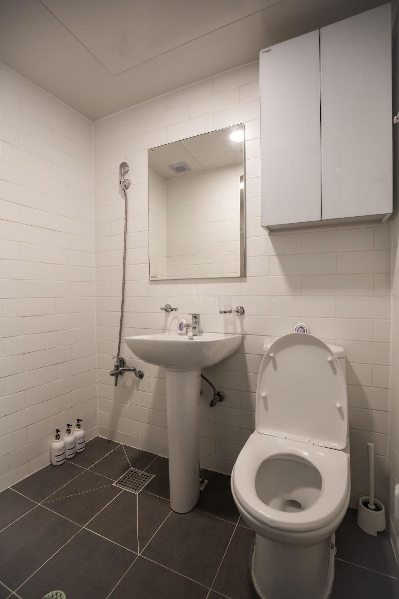 Myeongdong Artmonstay Guesthouse image