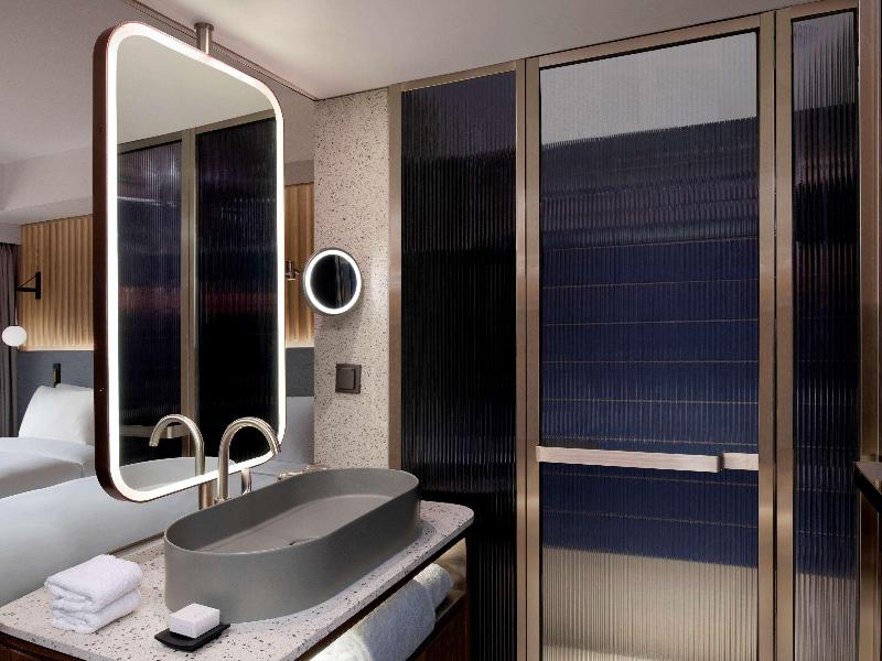 Mondrian Seoul Itaewon image
