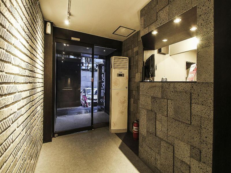 Blanc Hotel Gangnam image