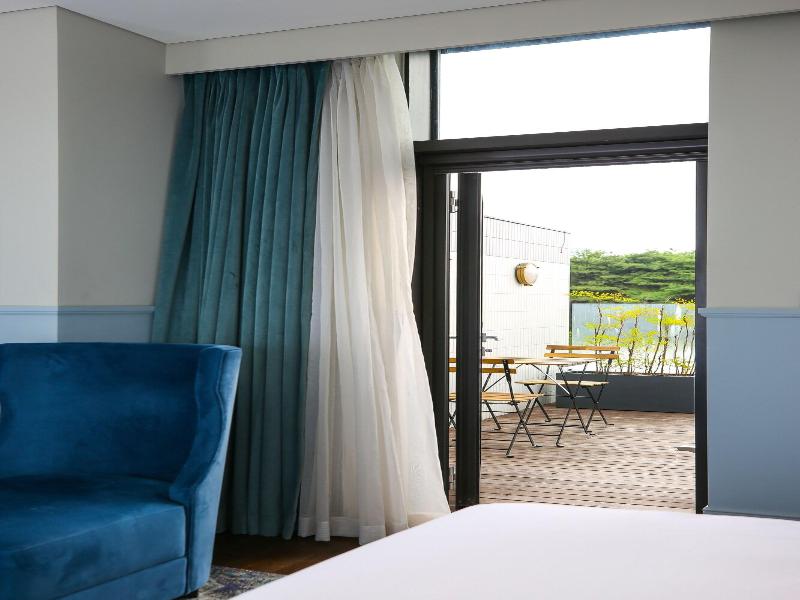 Hotel Crescendo Seoul image