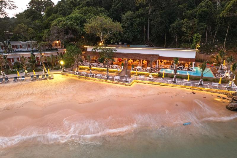Bodega Resort image