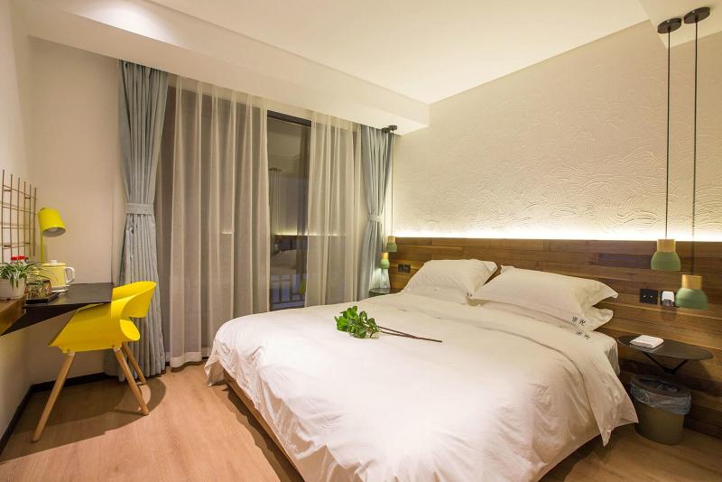Hangzhou Backlighting Inn image