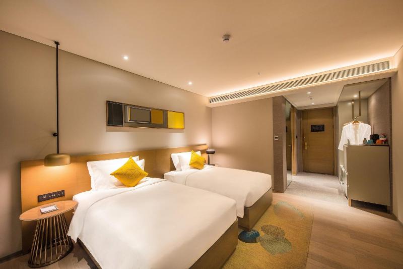 The Mulian Hotel Of Bantian Shenzhen image