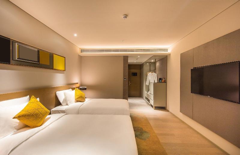 The Mulian Hotel Of Bantian Shenzhen image