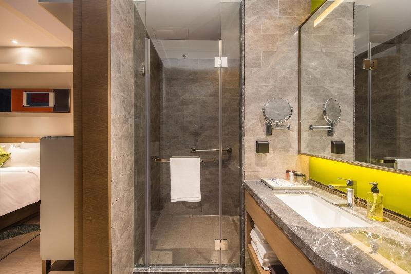 The Mulian Hotel Of Bantian Shenzhen image