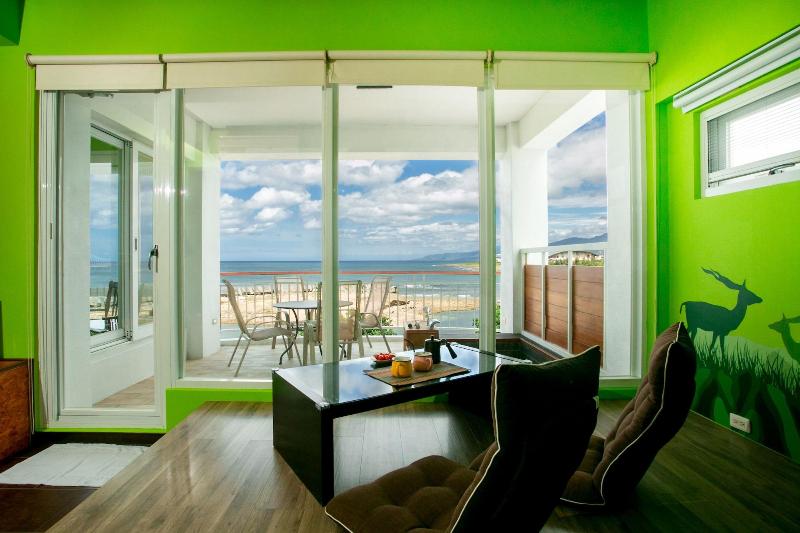 Blue Sea Sunny Sea View Homestay image