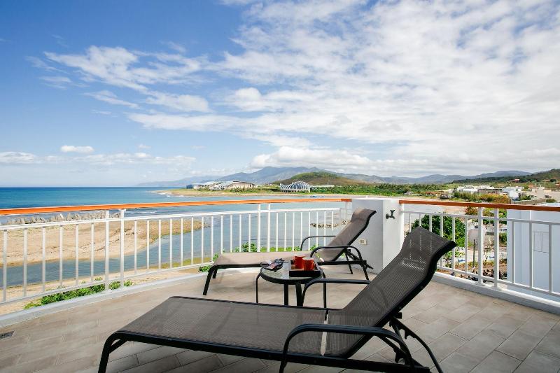 Blue Sea Sunny Sea View Homestay image