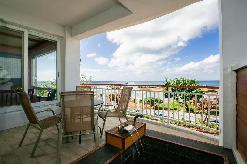 Blue Sea Sunny Sea View Homestay image