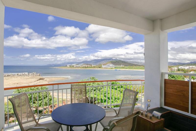 Blue Sea Sunny Sea View Homestay image