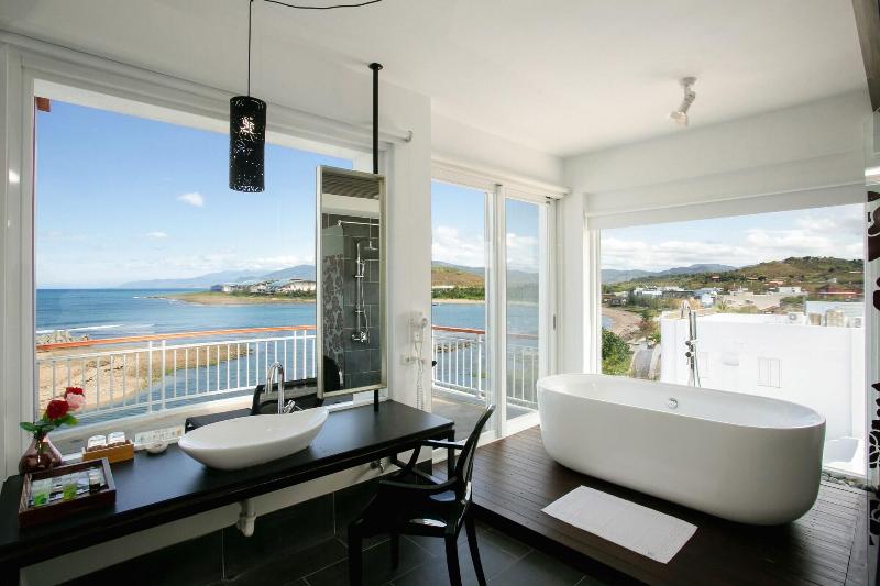 Blue Sea Sunny Sea View Homestay image