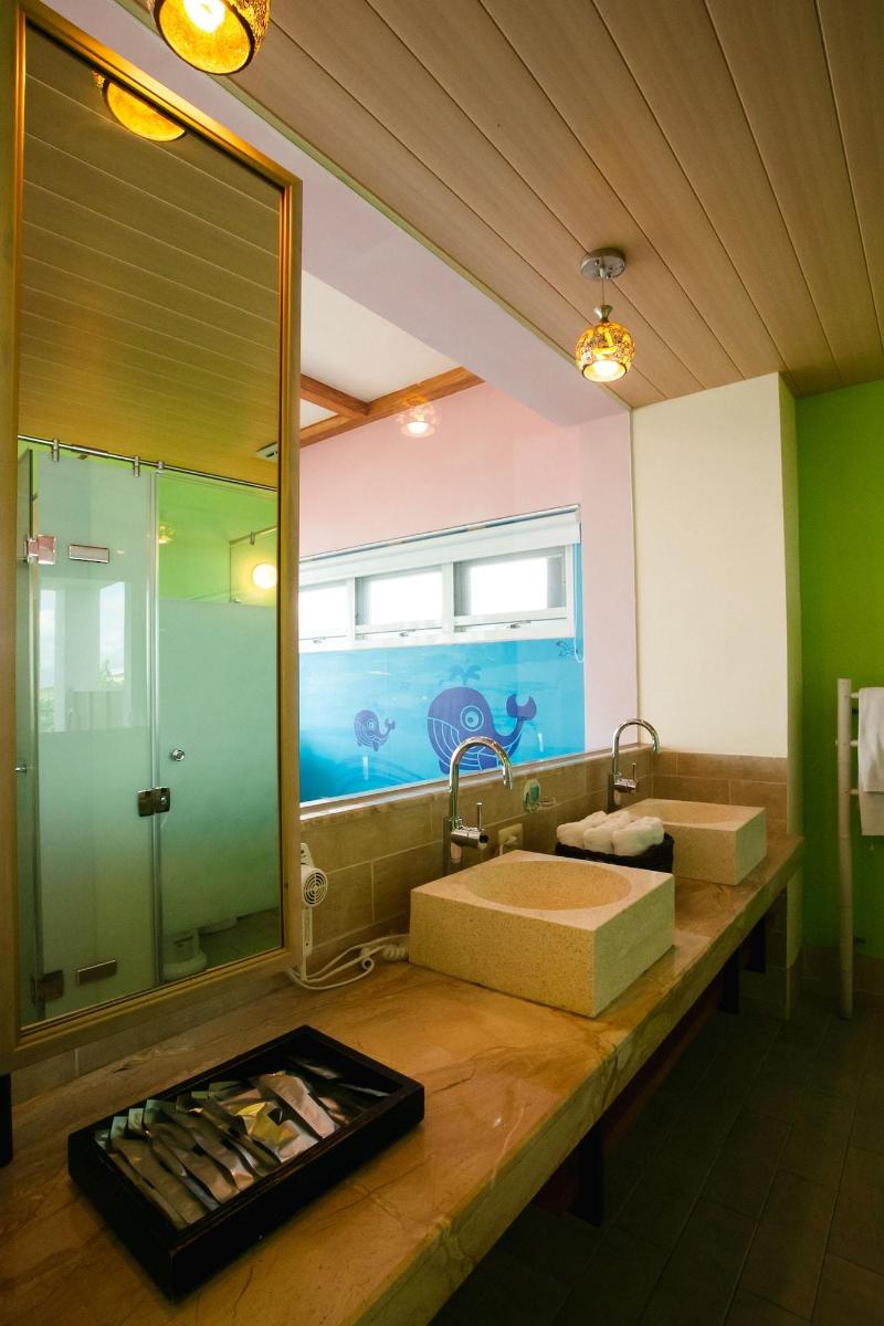 Blue Sea Sunny Sea View Homestay image