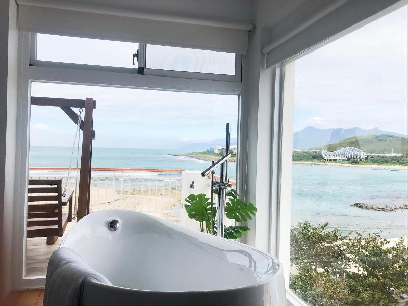 Blue Sea Sunny Sea View Homestay image