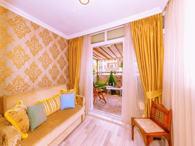 Walnut Shell Hotel image