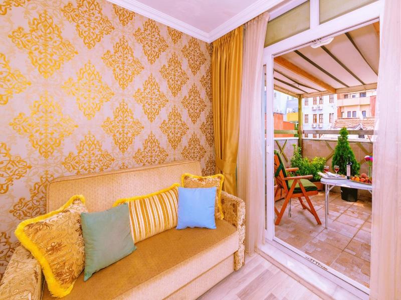 Walnut Shell Hotel image