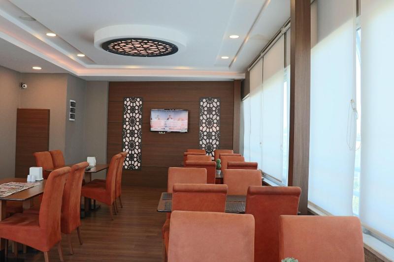 Ozlu Otel