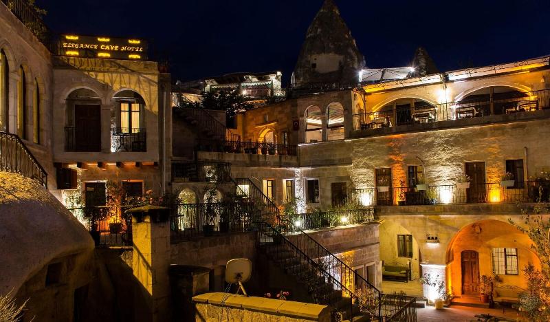 Elegance Cave Suites image