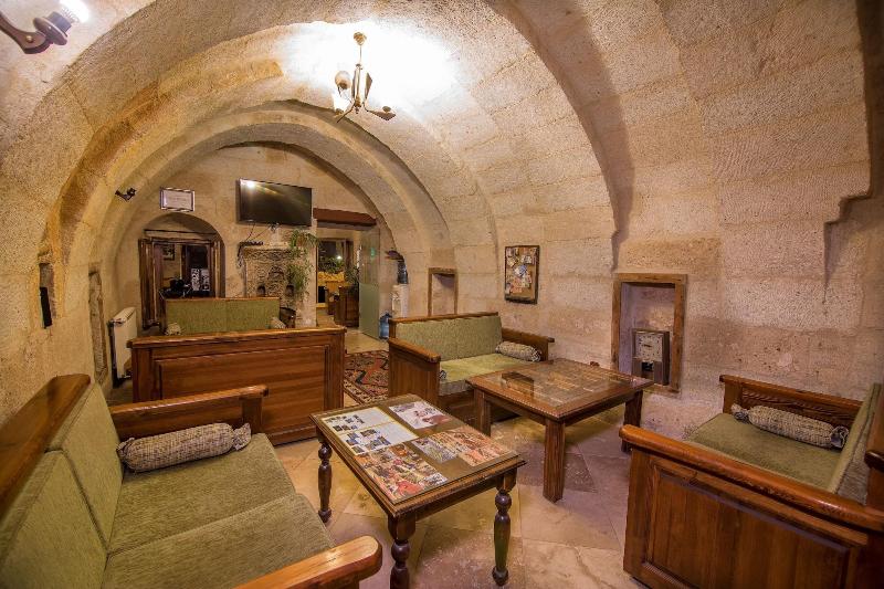 Elegance Cave Suites image