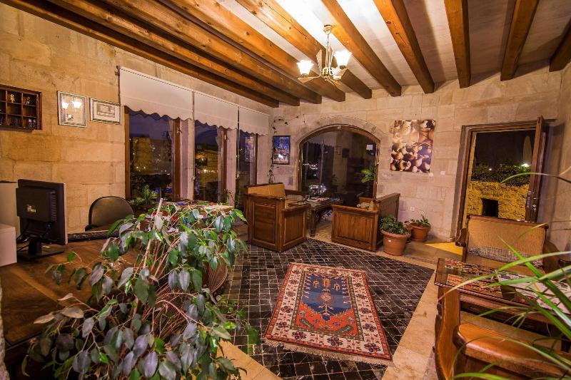 Elegance Cave Suites image