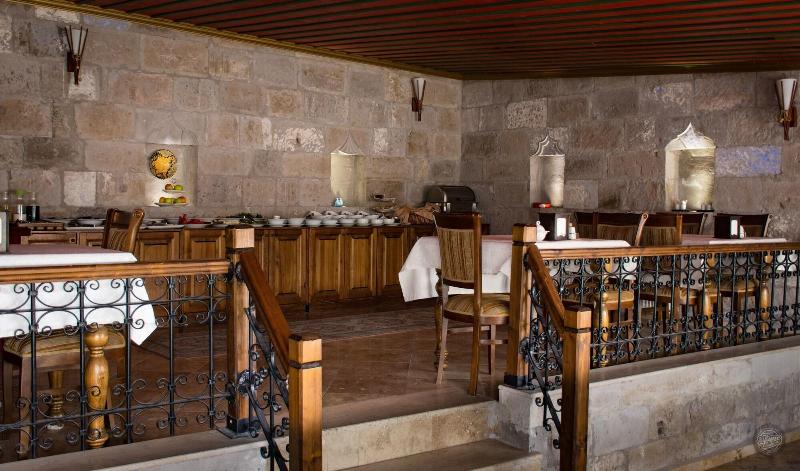 Elegance Cave Suites image