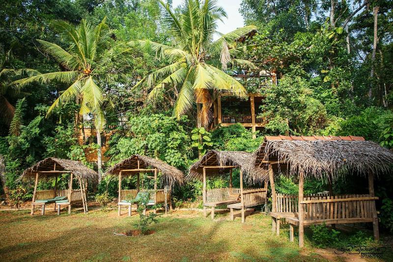 Jungle Village By Thawthisa image