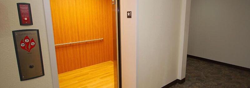 White House Suites image