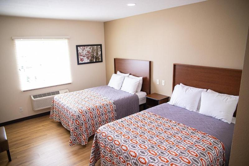 White House Suites image