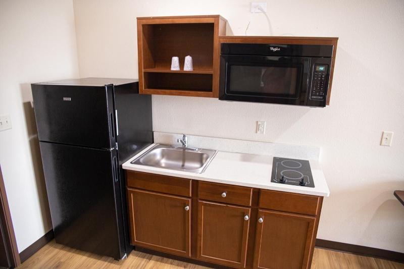 White House Suites image