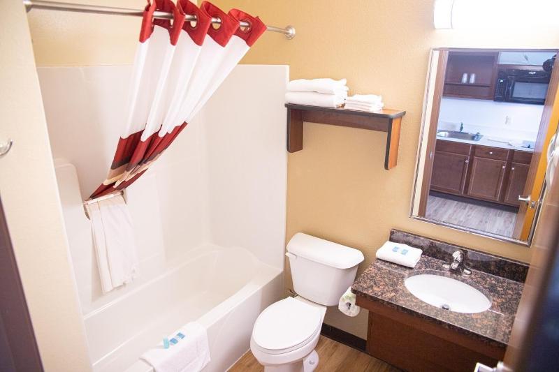 White House Suites image