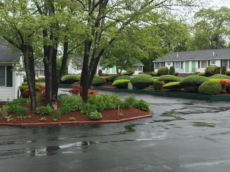 Founder's Brook Motel and Suites image