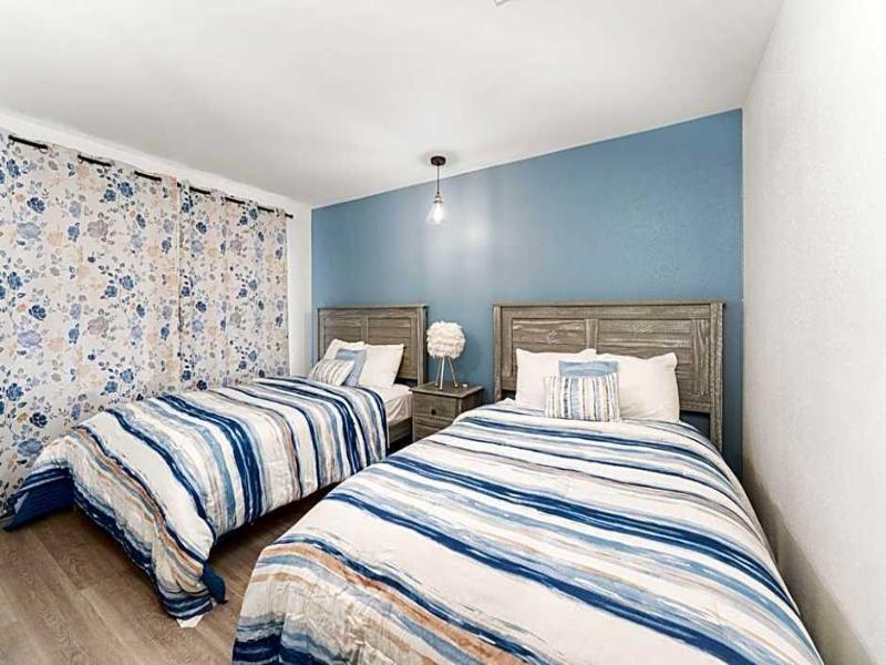 Founder's Brook Motel and Suites image