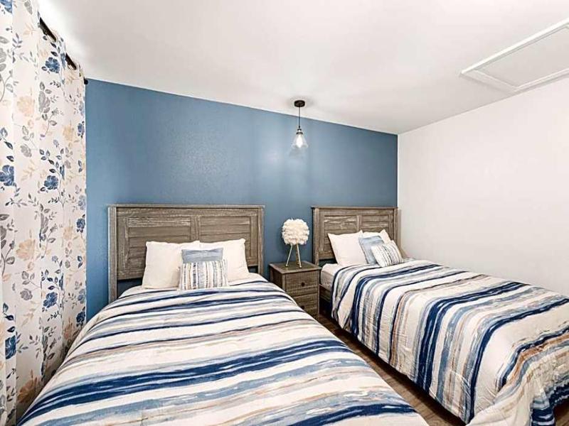 Founder's Brook Motel and Suites image