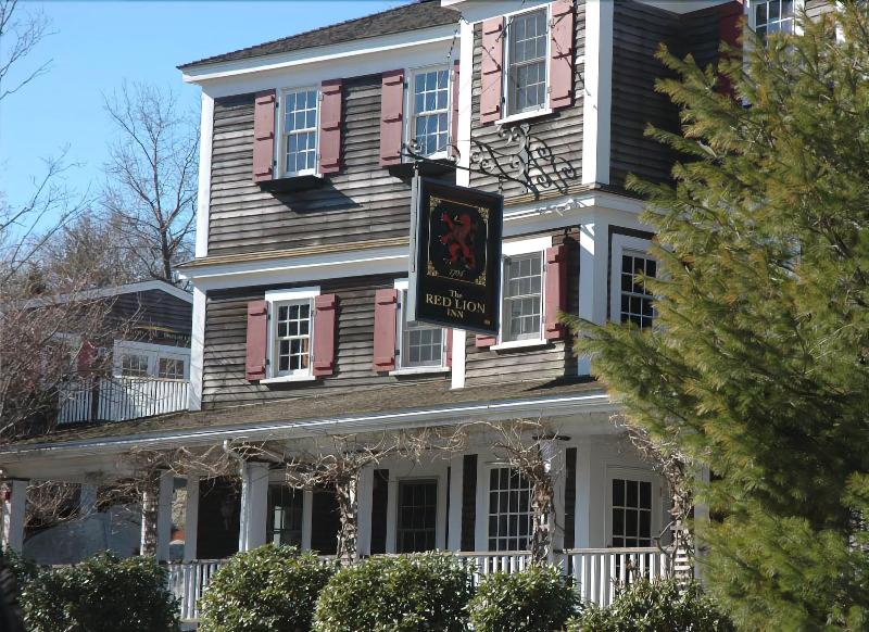 The Red Lion Inn Resort 1704 image