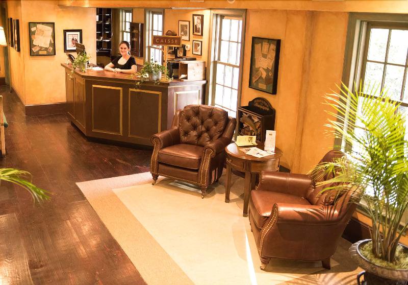 The Red Lion Inn Resort 1704 image