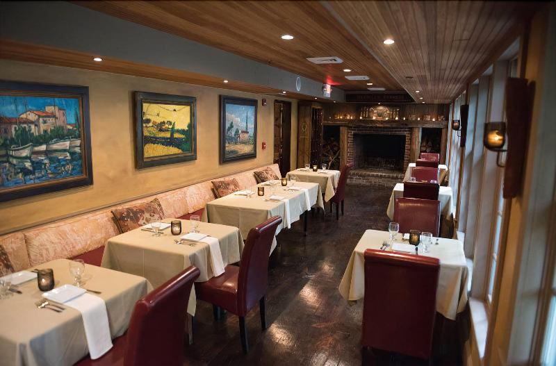 The Red Lion Inn Resort 1704 image