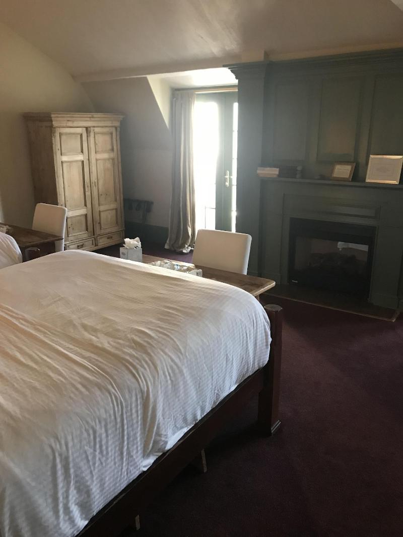 The Red Lion Inn Resort 1704 image