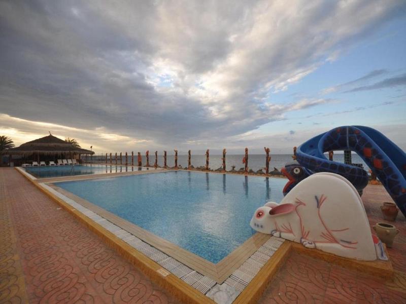 Palmyra Holiday Resort & Spa - Families and Couple image