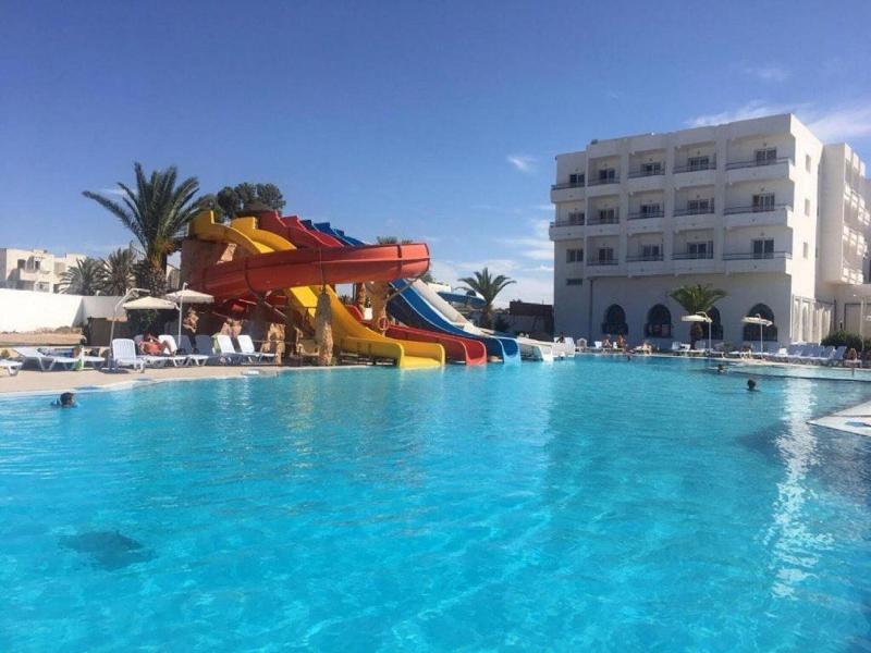 Palmyra Holiday Resort & Spa - Families and Couple image