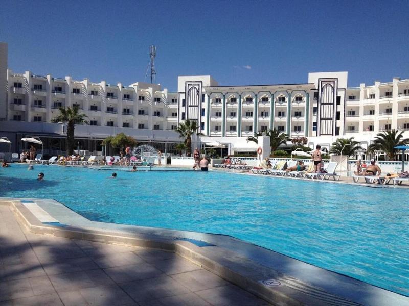 Palmyra Holiday Resort & Spa - Families and Couple image