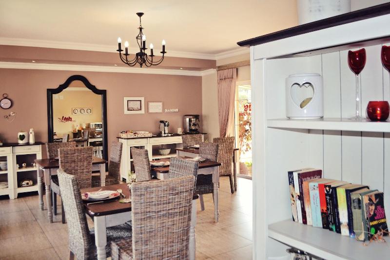 Bokmakierie Guest House
