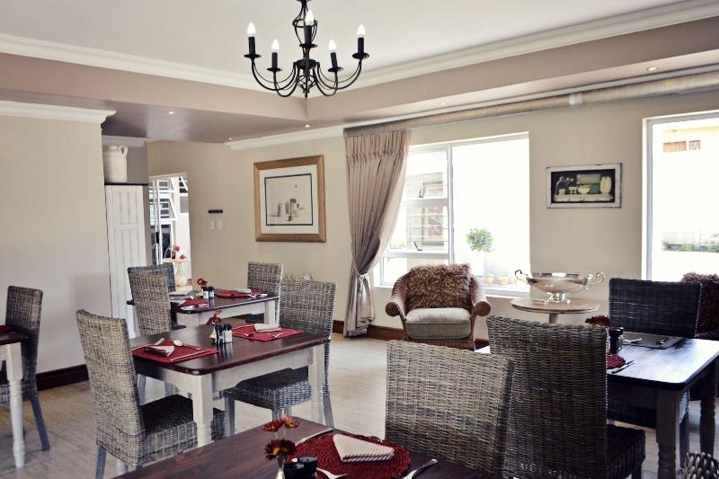 Bokmakierie Guest House