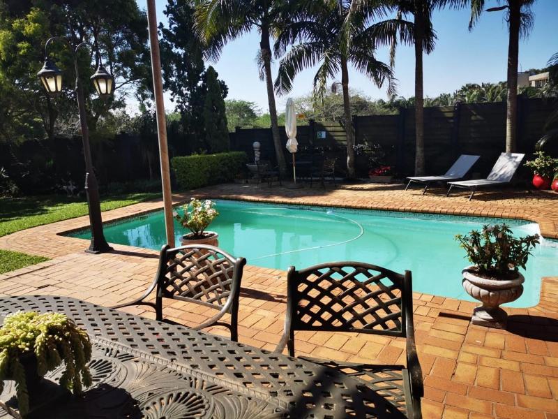 Hillton Manor Guest House image