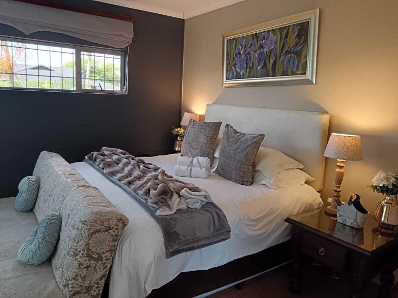 Hillton Manor Guest House image