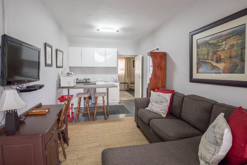 Hillton Manor Guest House image