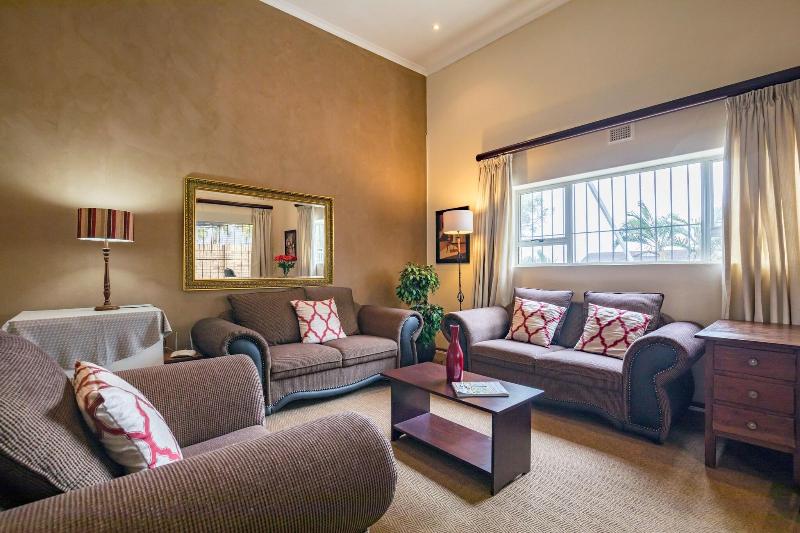 Hillton Manor Guest House image