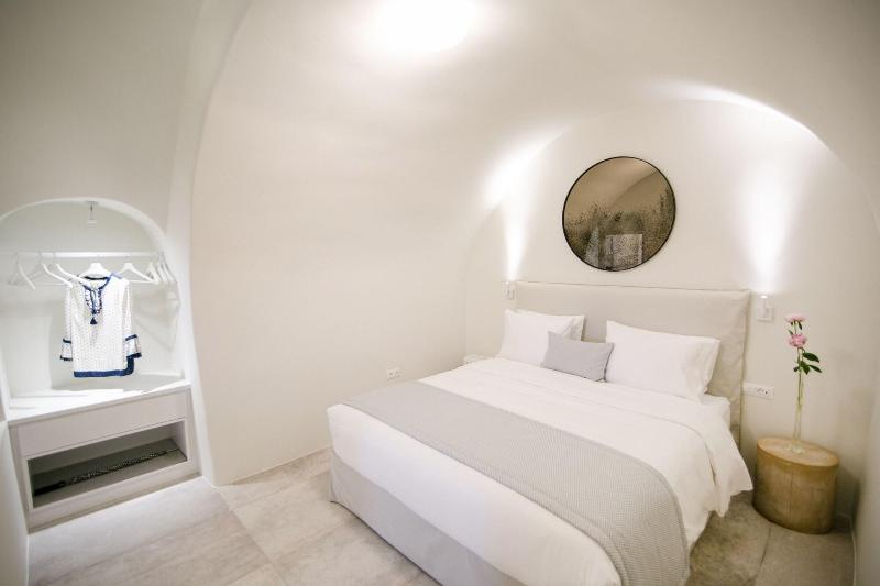 Aloia Villas image