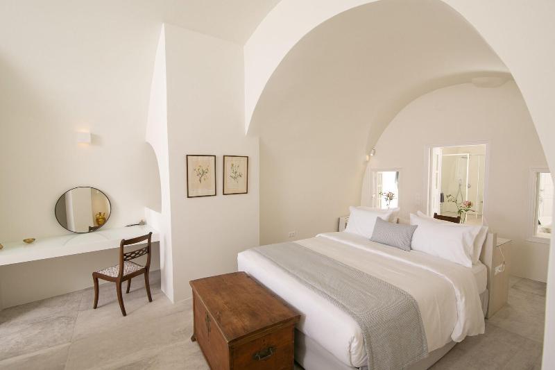 Aloia Villas image
