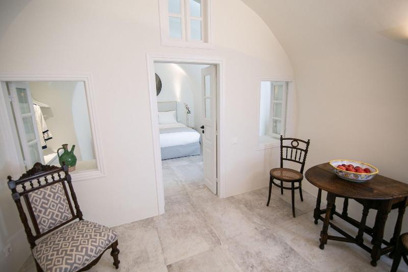 Aloia Villas image