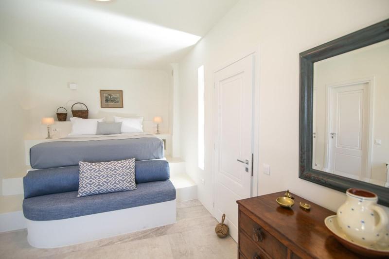 Aloia Villas image