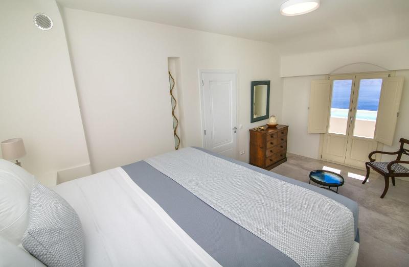 Aloia Villas image