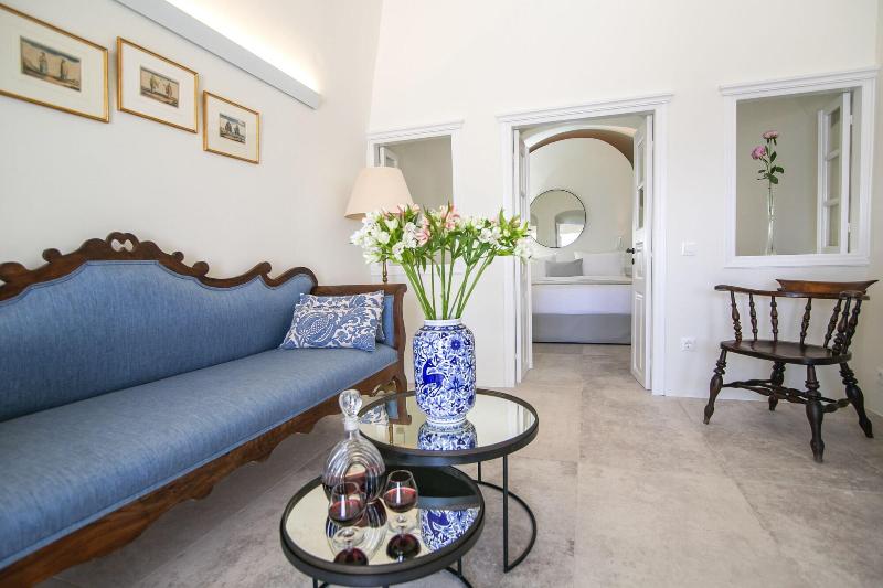 Aloia Villas image